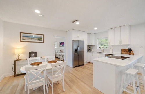 South Gate Ridge House | The Blue Conch – Family Friendly - Read About the 4th Bedroom - 3D Tour