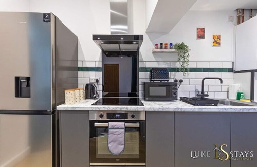 Ushaw Moor House | The Blue House by Luke Stays