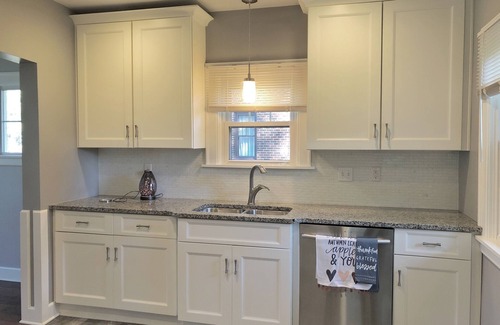 Erie House | The Blue House with Lake Views