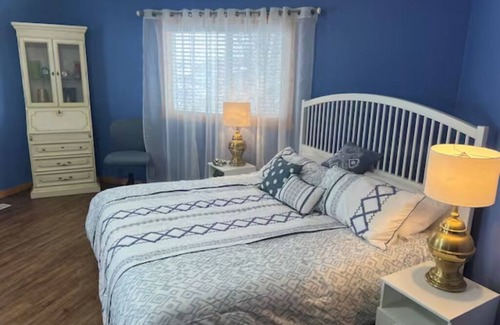 Rexburg Bed & Breakfast | The Blue Room in The Salem House