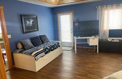 Rexburg Bed & Breakfast | The Blue Room in The Salem House