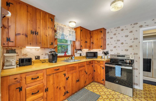 Melvin Village House | The Blue Spruces Waterfront Estate on Lake Winnipesaukee in Melvin Village B