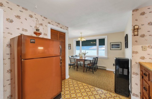 Melvin Village House | The Blue Spruces Waterfront Estate on Lake Winnipesaukee in Melvin Village B