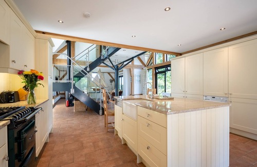Itchenor Cottage | The Boat House by inspirestays-com - a luxury cottage sleeping 2 guests in 1 bedroom