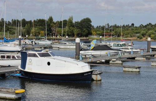 Ovar Boat Rental | The Boat