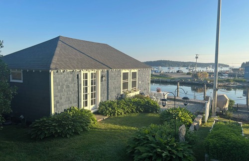 Stonington Cottage | The Boathouse: cozy cottage at harbor's edge - walk to downtown Stonington