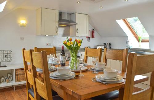 Little Haven House | The Boathouse