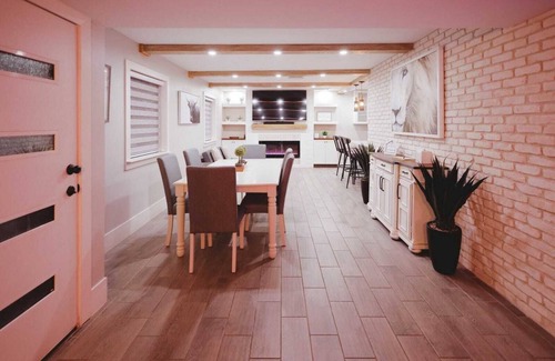 Lehi House | THE BONANZA 🏡♥️ Fully renovated Beautiful house in mesa with a casita Sleeps 10