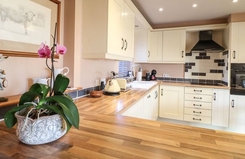 Orston House | THE BORROWERS AT THE WAGON HOVEL, romantic in Newark-On-Trent