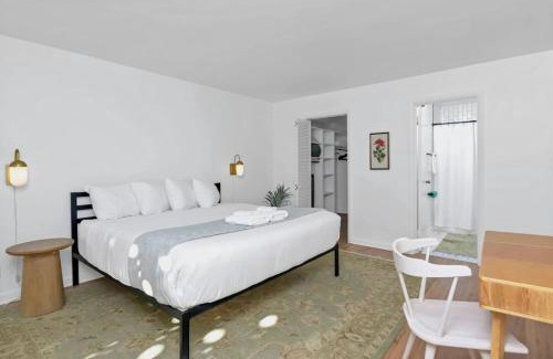 Columbia Apartment | The Botanical Suite