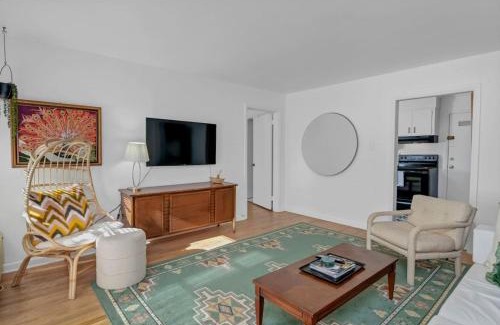 Columbia Apartment | The Botanical Suite
