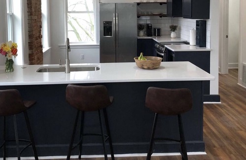 Burlington Apartment | The Brick House 200 Downtown Luxury Apt