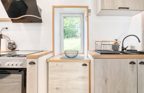 Plaisance House | The Buffet de la Gare: Historic Gîte with Private Terrace in the Heart of Périgord Pourpre