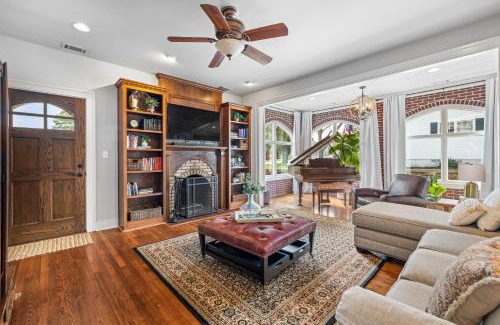 Buford House | The Buford Manor