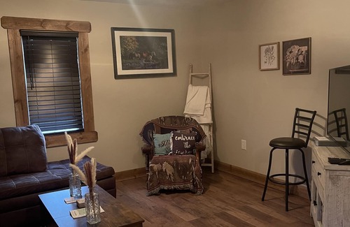 Avella House | The Bunkhouse