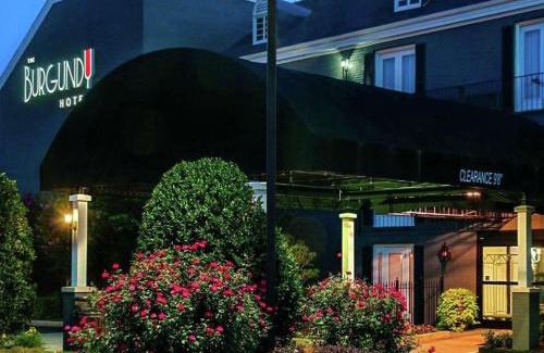 Little Rock Hotel | The Burgundy Hotel, Tapestry Collection by Hilton