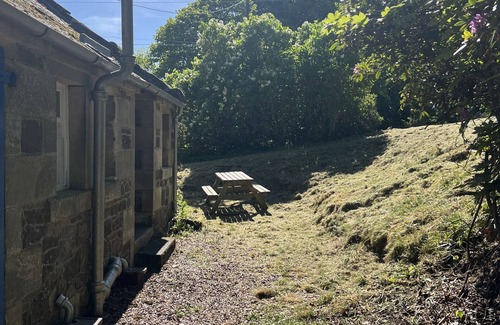 Biggar Cottage | The Butler's Cottage, Carmichael Country Cottages, near Biggar. Pets welcome.
