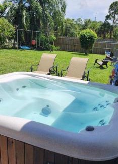 Paseo House | The Cabin of Wishes, a 2 Bedroom House in Jupiter