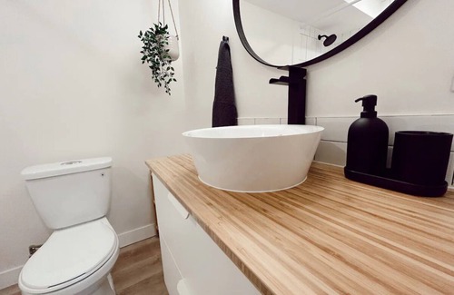 Fort St. John House | The California Suite