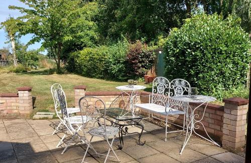 Climping Villa | The Captain's Cottage at Climping