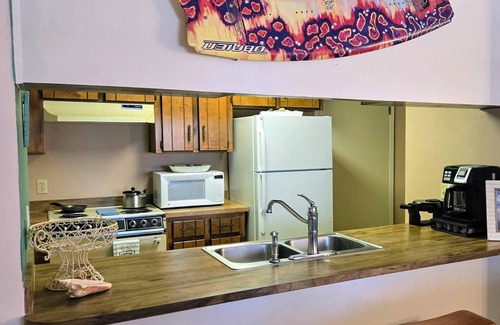 Ono Island Condo | The Captain's Quarters-North Lost Key C7-Free Activities-Massage Chair-Pool