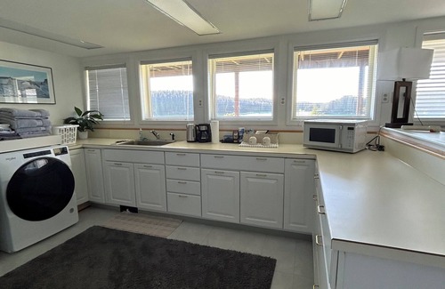 Kodiak House | The Captain's View