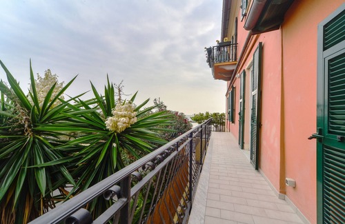 Santo Stefano al Mare House | The cardinal's house