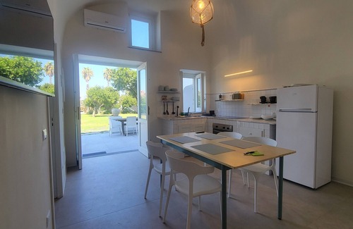 Procida Apartment | The Carob Tree - Columns