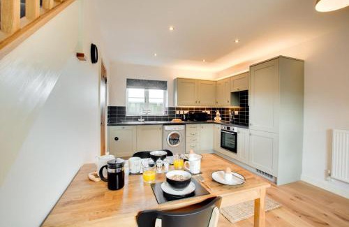 Hunstanton House | The Cartlodge