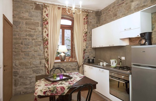 Panzano in Chianti Apartment | The Casaloni app. Tower