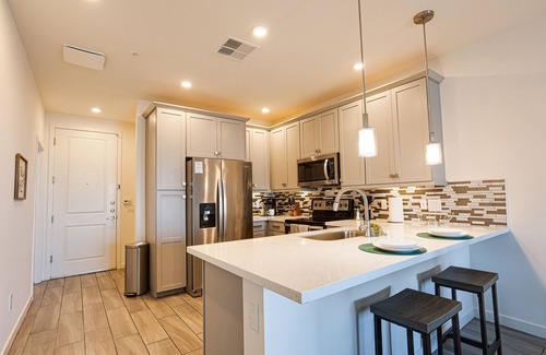 Ocotillo Condo | The Cays, Comfort and Relaxation Await! 1 Month Min, Heated Community Pool