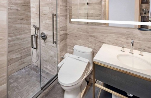 Central New York City Hotel | The Central at 5th, a Hilton Club - Studio