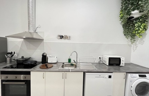 L'Amistat Apartment | ☆The Central Valencia Stay☆ w/King bed☆Parking☆Center