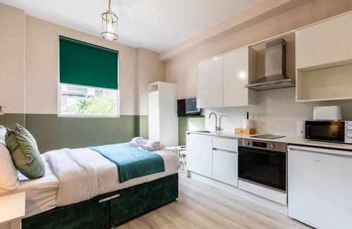 Brownswood Hotel | The Chapter Hotels - Finsbury Park