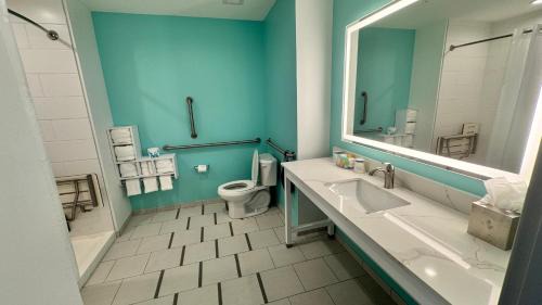 Clearwater Beach Hotel | The Chart House Hotel Clearwater Beach Marina