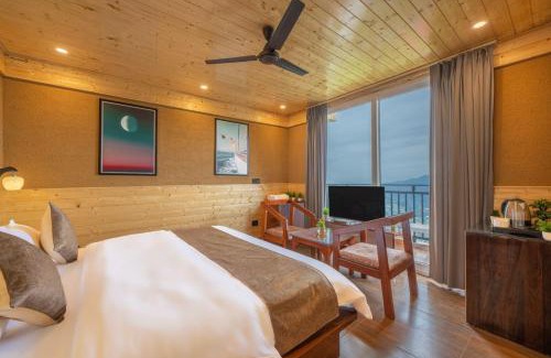 Fagu Hotel | The Charvi Retreat Kufri Shimla by Exotic Stays I Family Accomodation I Valley & Mountain View I Kufri Shimla by Exotic Stays