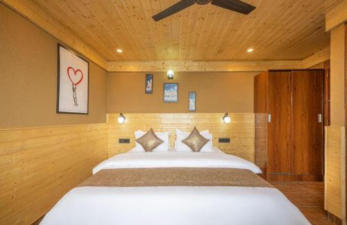 Fagu Hotel | The Charvi Retreat Kufri Shimla by Exotic Stays I Family Accomodation I Valley & Mountain View I Kufri Shimla by Exotic Stays
