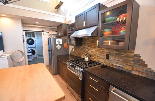 Osceola House | The Chicken Coop, a Modern Riverfront Oasis (908)