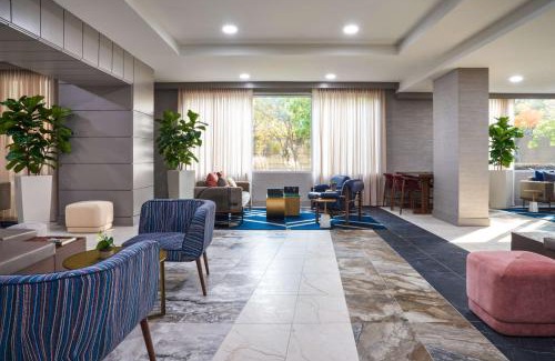 The Galleria Hotel | The Chifley Houston, Tapestry Collection by Hilton