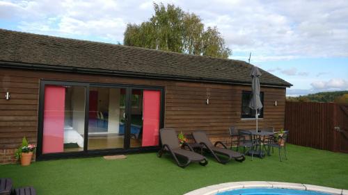 Chinnor House | The Chiltern Lodges at Upper Farm Henton