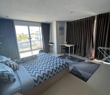 Nai Harn Apartment | The CHU cafe/guesthouse