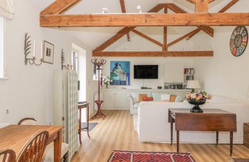 West Knoyle House | The Cider Barn