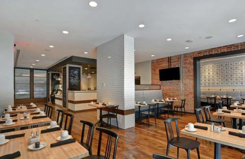 Downtown Cincinnati Hotel | The Cincinnatian Curio Collection by Hilton