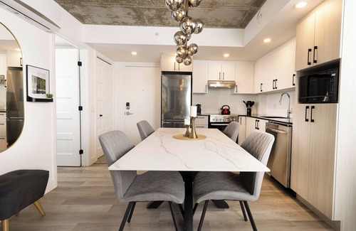 Saint-Roch Apartment | The Citadel | 2 Parking | Pool and BBQ | Office and AC