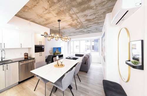 Saint-Roch Apartment | The Citadel | 2 Parking | Pool and BBQ | Office and AC