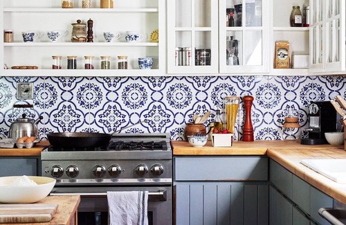 Taghkanic House | The City Farmers Upstate. 15 min from Hudson. Family friendly. Hot tub and Sauna