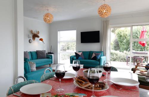 Te Anau House | The Clearwater Cottage - Te Anau Holiday Home