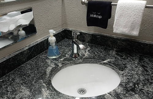 Tofte Hotel | The Cliff Dweller on Lake Superior