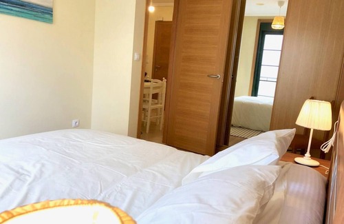 Porto de Espasante Apartment | The Cliffs - Espasante Nook