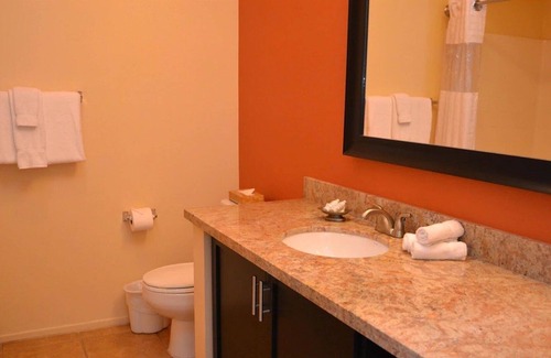 Spring Valley Villa | The Cliffs at Peace Canyon, beautiful 2 bedroom!